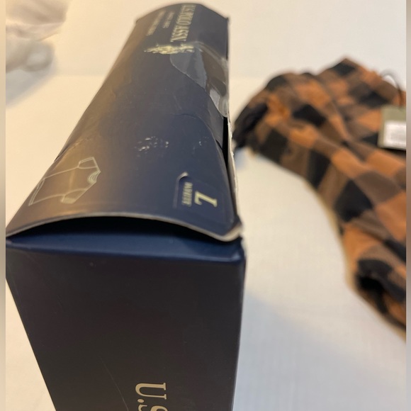 U.S Polo Men’s 3 Classic Fit Crews Neck Tee White & Pj pants Beige/Blk Large - Picture 9 of 9